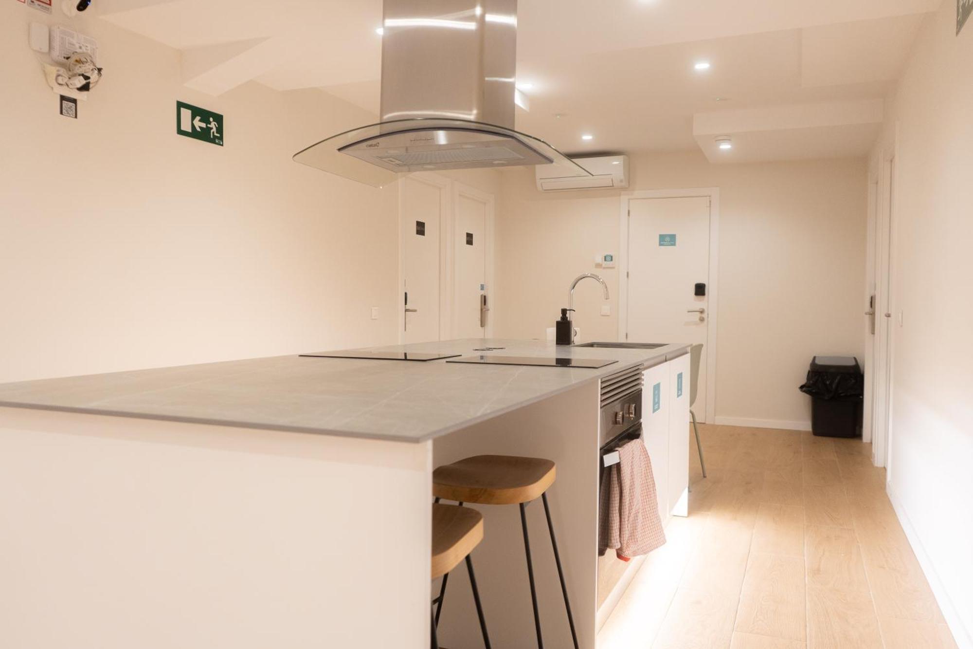 I'M Room Suites Nuevos Ministerios - Bernabeu 'Digital Access' Madrid Exteriér fotografie